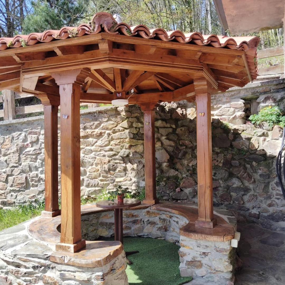 Hotel El Nuevo Semellon Aceptamos Mascotas Tineo Dış mekan fotoğraf