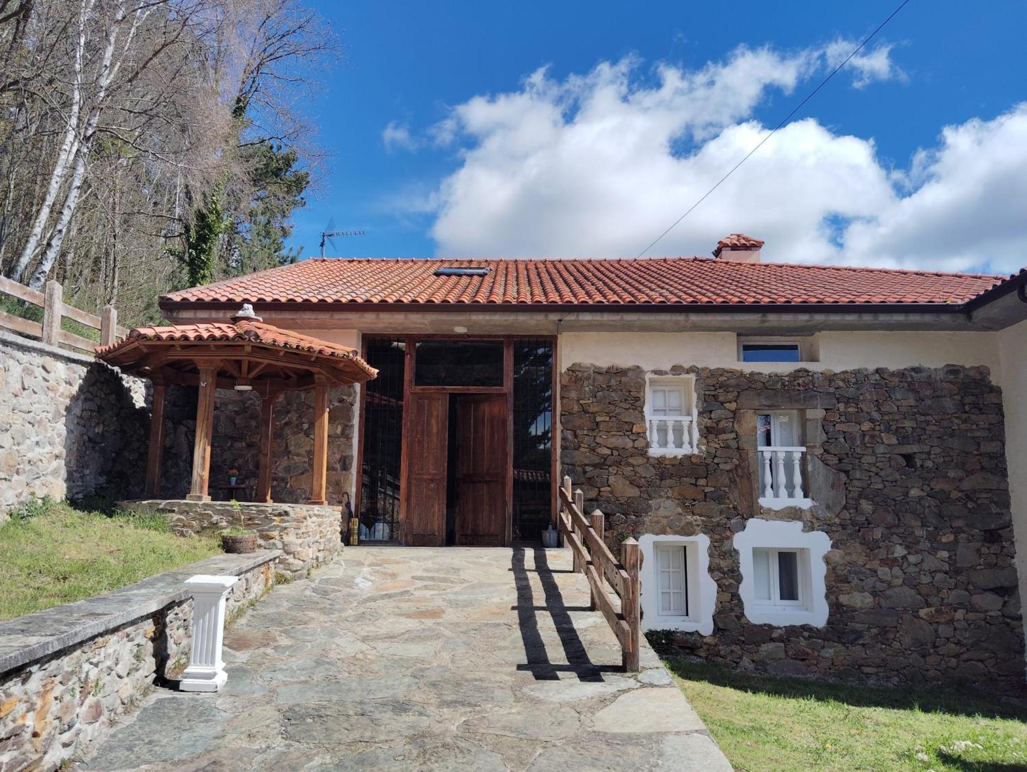 Hotel El Nuevo Semellon Aceptamos Mascotas Tineo Dış mekan fotoğraf
